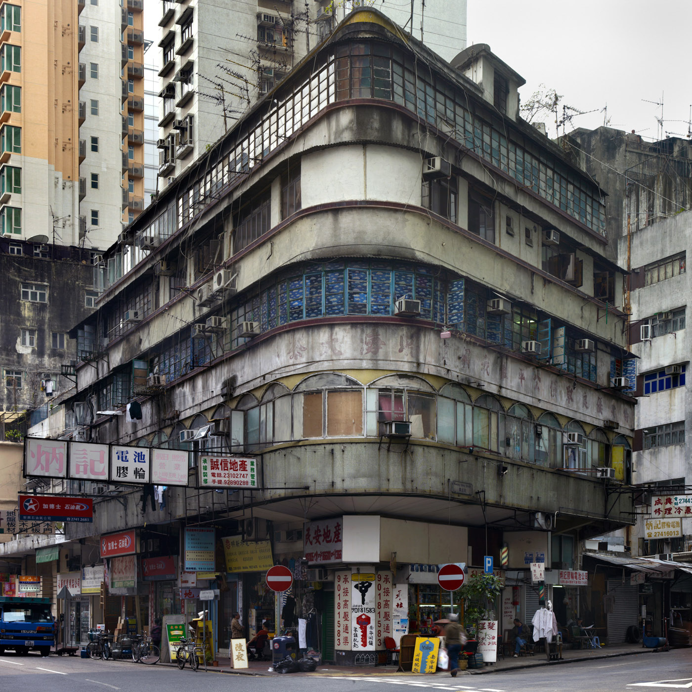Michael Wolf, Corner Houses, Hong Kong, #42